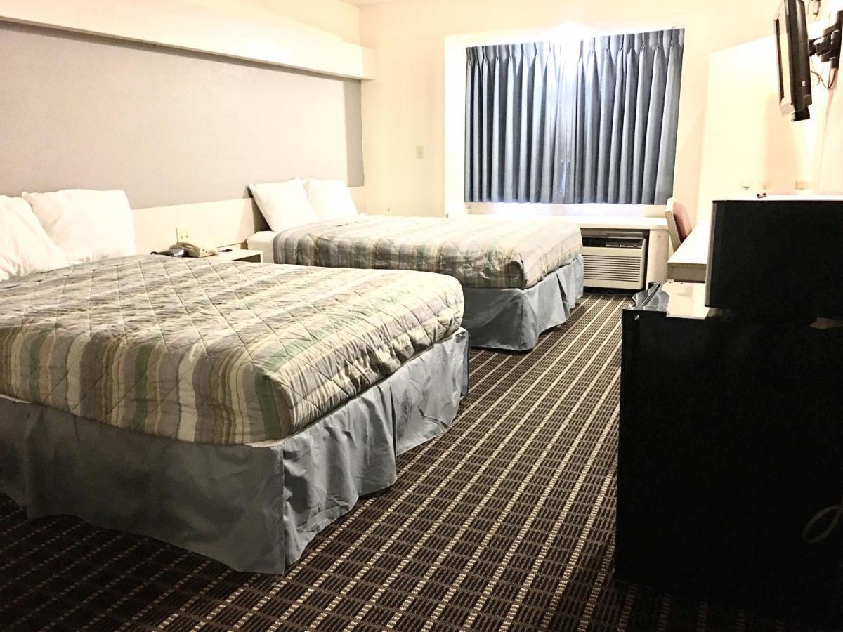 Travelodge By Wyndham シャドロン エクステリア 写真